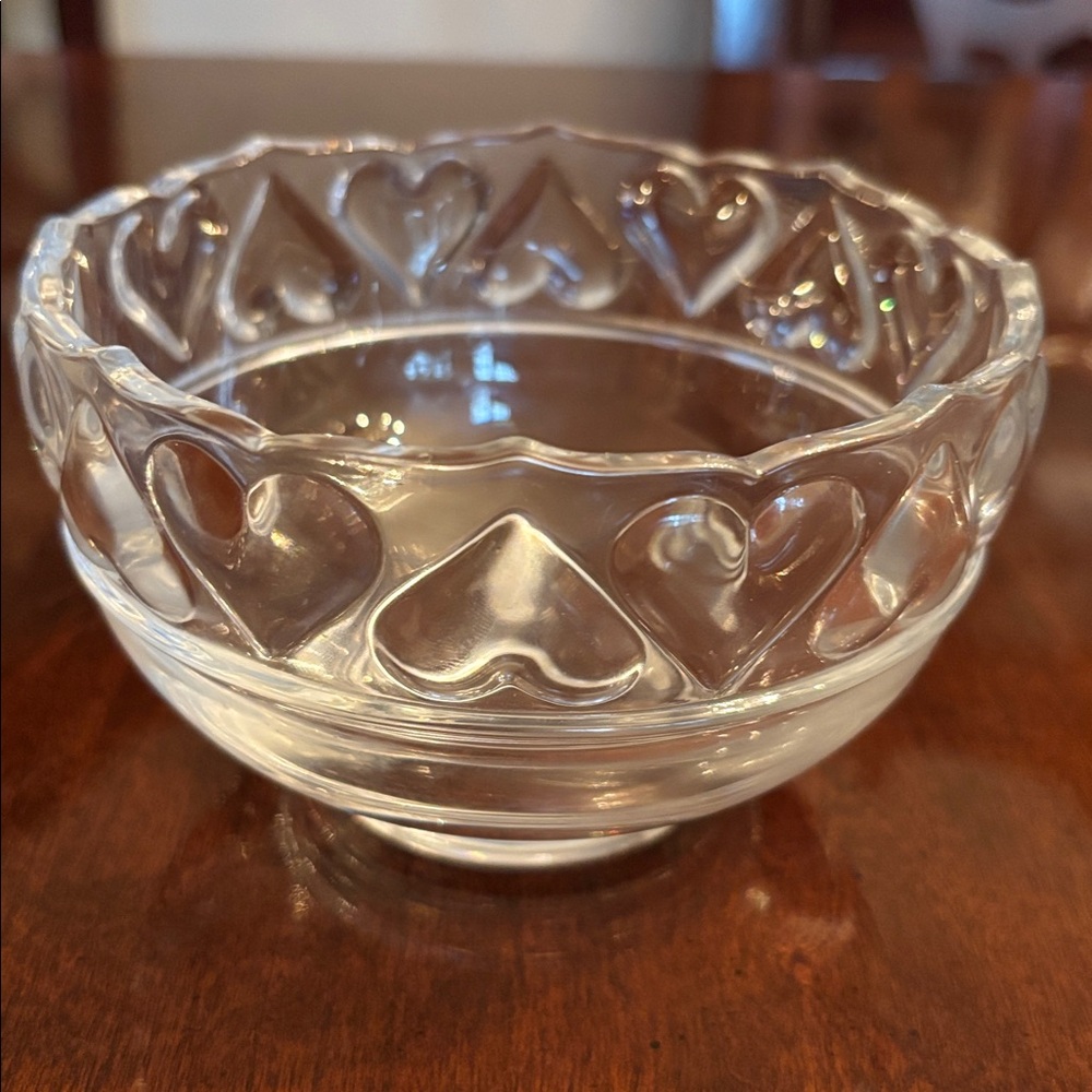 Tiffany & Co. Heart Elegant Clear Glass Bowl